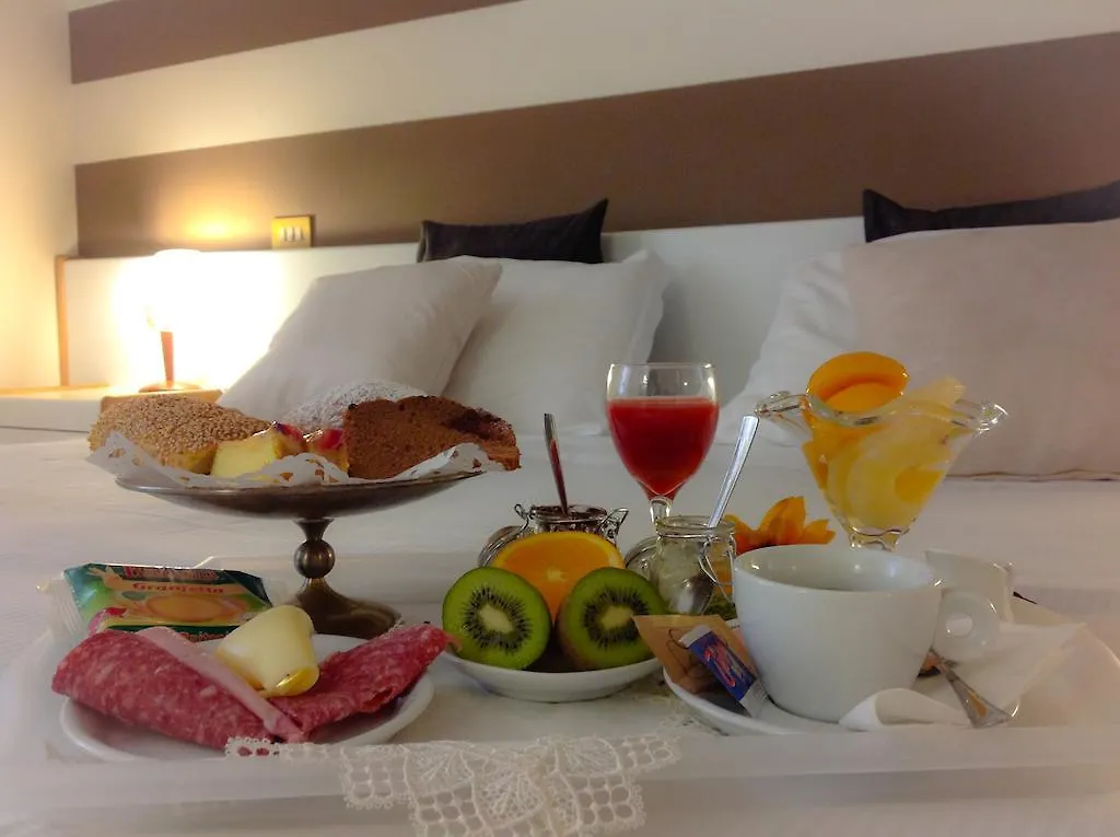 Hotel Posta Palermo 3*,  Italy