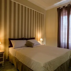 Mille E Notte / Station Apartment